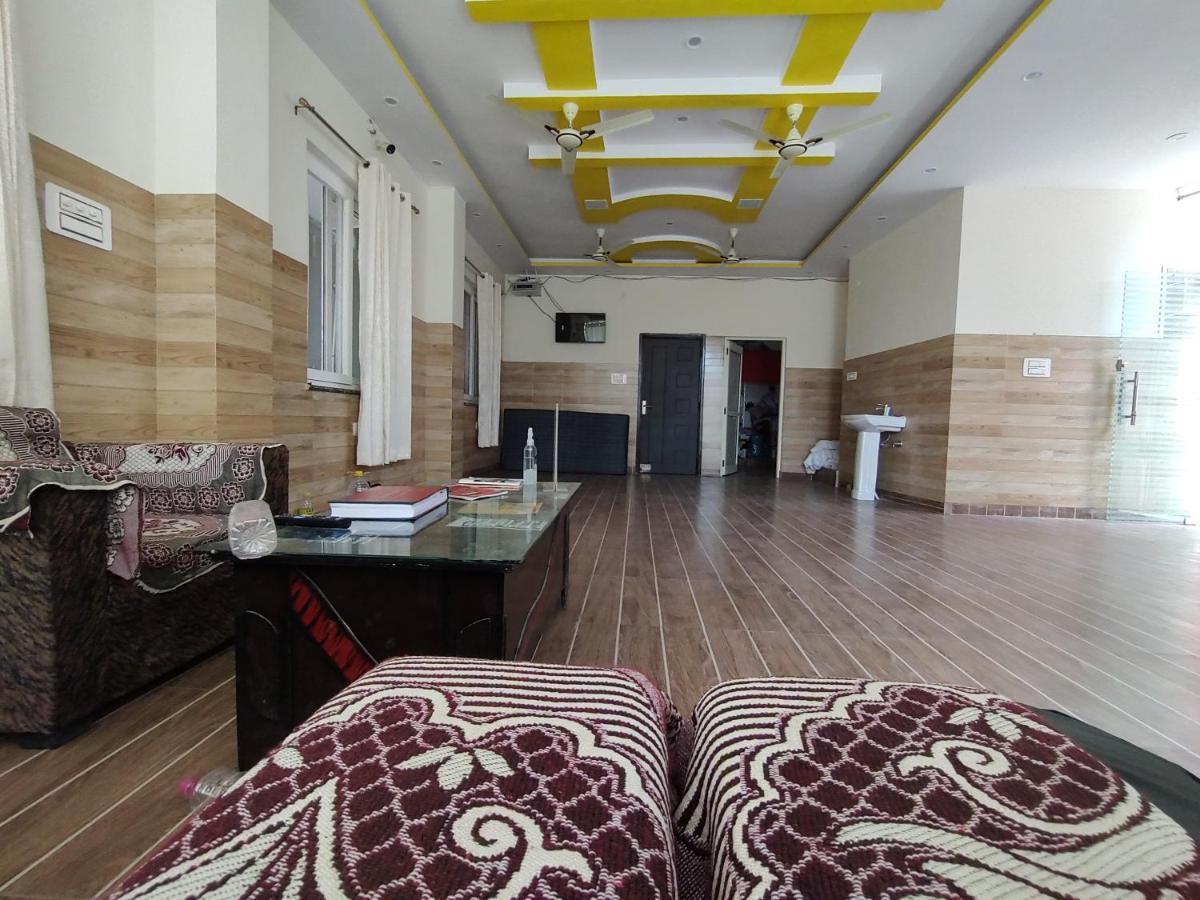 Hotel Aman Rishikesh Exterior photo