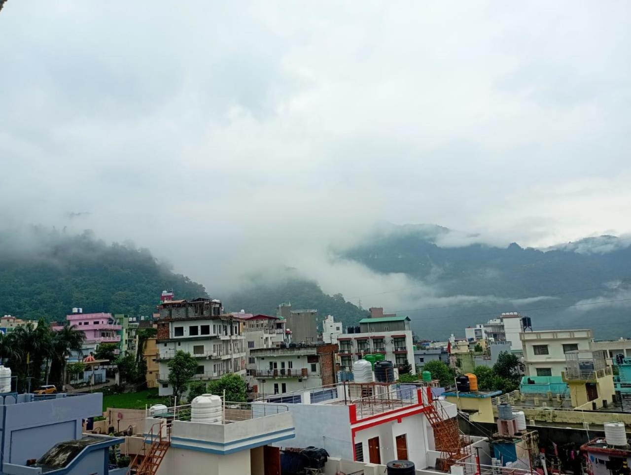 Hotel Aman Rishikesh Exterior photo